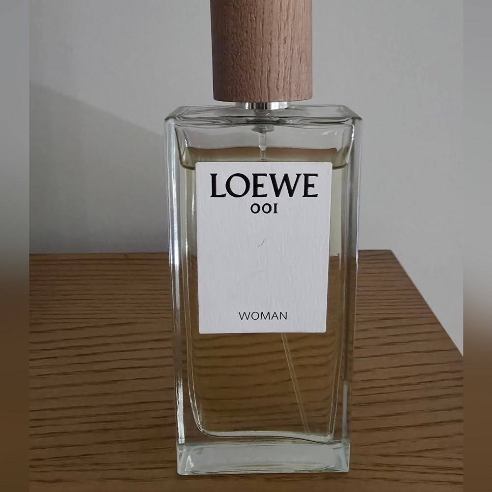 Loewe 001 Woman Perfume